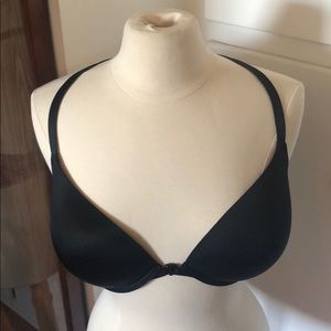 🚫🚫SOLD🚫🚫 NWT Pink Victoria’s Secret bra front clasp